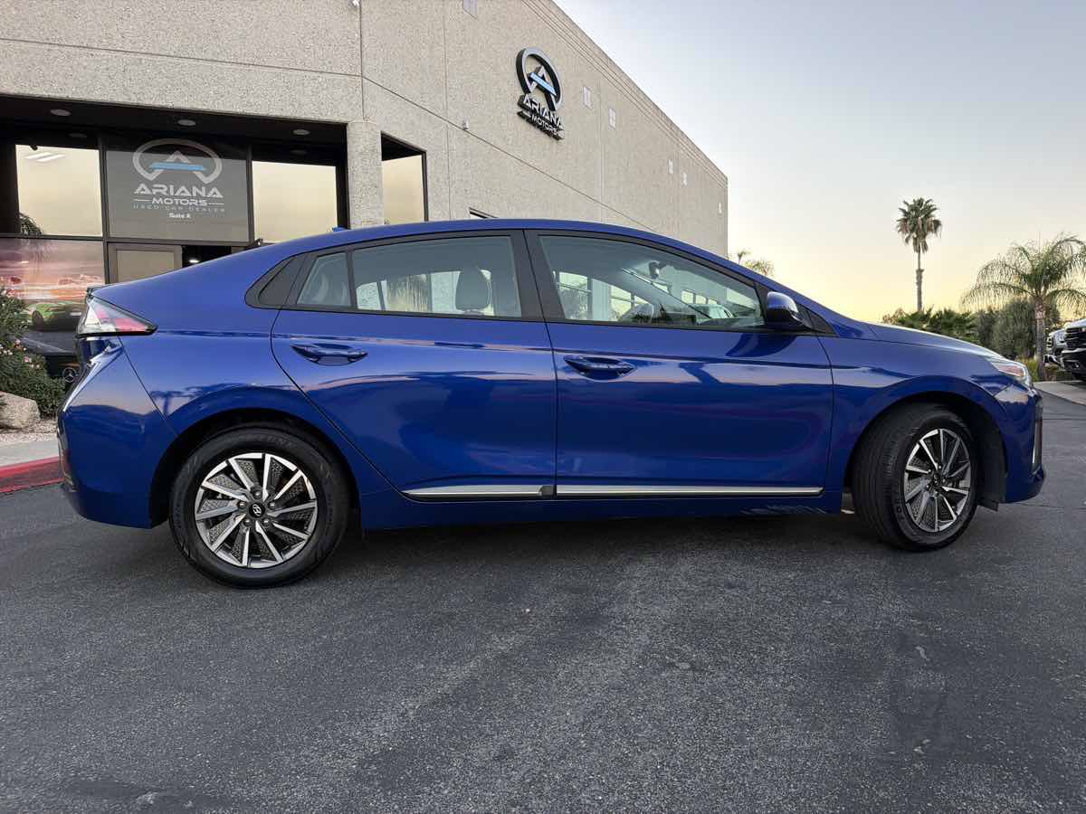 Used 2021 Hyundai Ioniq SE FWD image 8