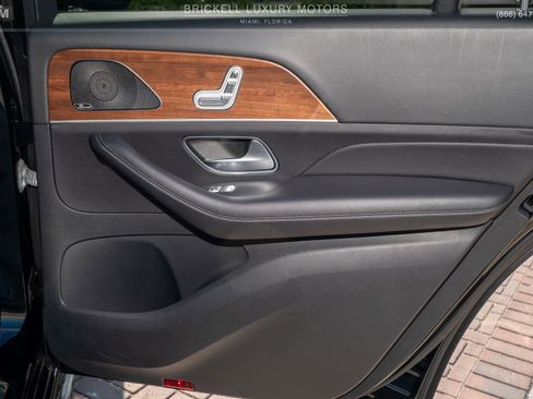 Used 2023 Mercedes-Benz GLS 450 4MATIC image 20