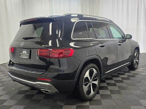Used 2025 Mercedes-Benz GLB 250 4MATIC image 6