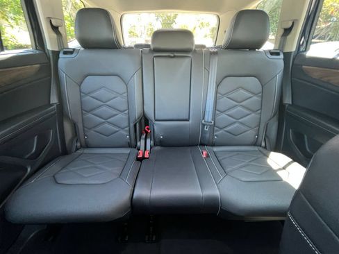 Used 2026 Volkswagen Atlas SE AWD/4WD image 41