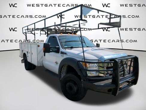 Used 2016 Ford F450 XLT w/ Ambulance Prep Package image 28