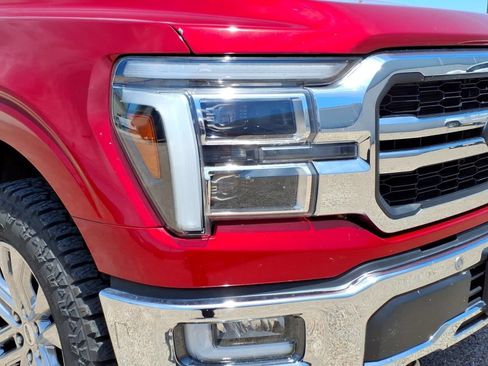 Used 2024 Ford F150 Lariat w/ Bed Utility Package AWD/4WD image 12