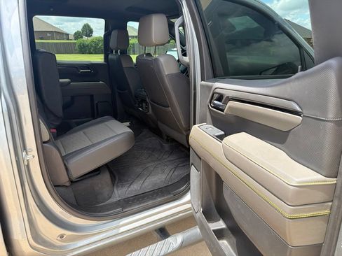 Used 2023 Chevrolet Silverado 1500 ZR2 w/ Technology Package AWD/4WD image 16
