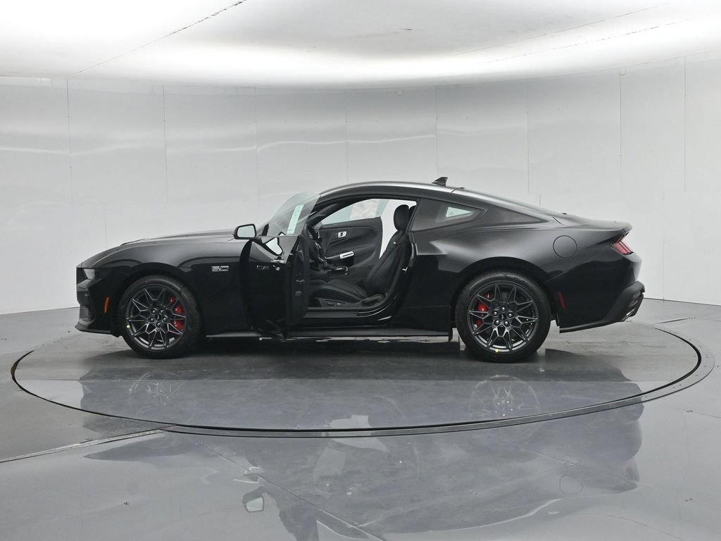 New 2026 Ford Mustang GT Premium w/ GT Performance Package RWD image 33
