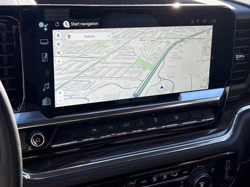 Used 2025 Chevrolet Silverado 1500 LT image 24