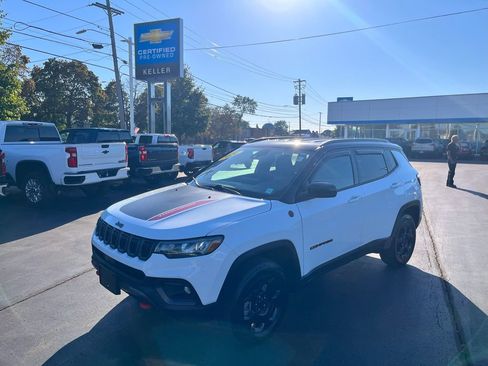 Used 2024 Jeep Compass Trailhawk w/ Trailhawk Convenience Group image 31
