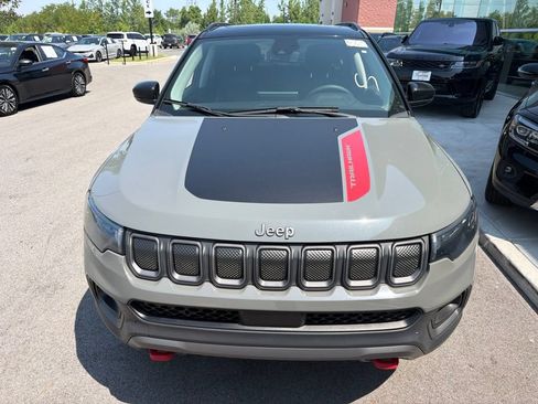 Used 2022 Jeep Compass Trailhawk w/ Sun and Sound Group AWD/4WD image 2