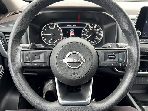 Certified 2023 Nissan Rogue SV image 19