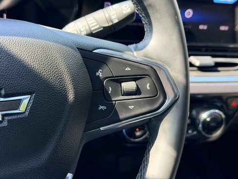 Used 2025 Chevrolet Trax ACTIV w/ Sunroof Package FWD image 12