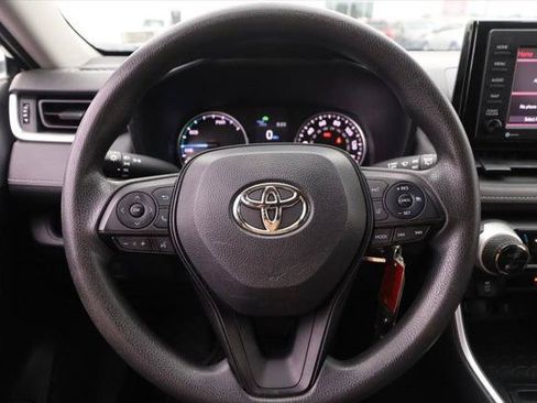 Certified 2022 Toyota RAV4 LE AWD/4WD image 10