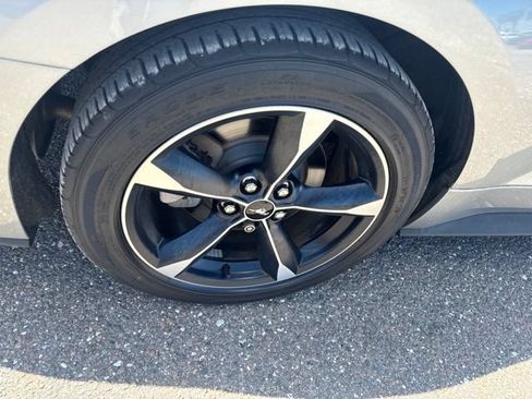 Used 2020 Ford Mustang Coupe RWD image 25