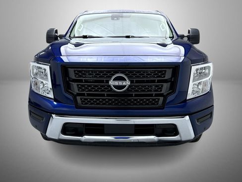 Used 2023 Nissan Titan SV w/ SV Convenience Package AWD/4WD image 2