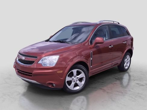 Used 2013 Chevrolet Captiva Sport LTZ FWD image 1