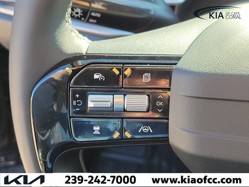 New 2026 Kia Sorento LX FWD image 25