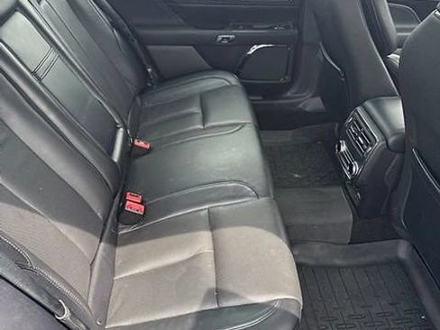 Used 2019 Lincoln Continental Reserve AWD/4WD image 5