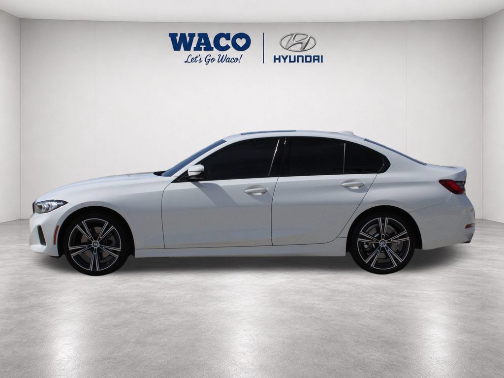 Used 2023 BMW 330i Sedan w/ Premium Package RWD image 4