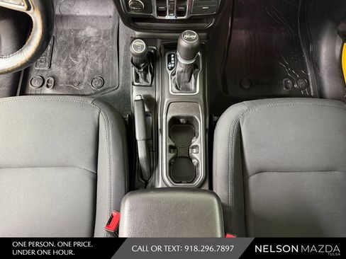 Used 2019 Jeep Wrangler Unlimited Sport S AWD/4WD image 29