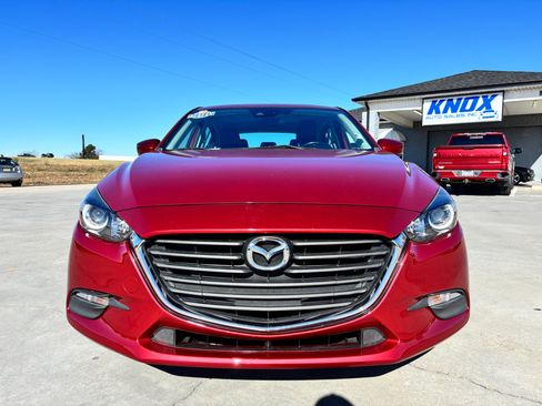 Used 2018 MAZDA MAZDA3 Touring image 9