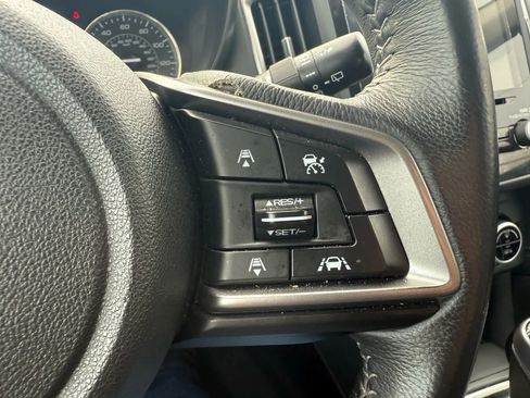 Used 2017 Subaru Impreza 2.0i Limited w/ Moonroof/BSD & Rcta/Eyesight image 14