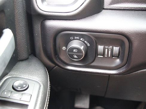 Used 2020 RAM 2500 Big Horn w/ Level 2 Equipment Group AWD/4WD image 21
