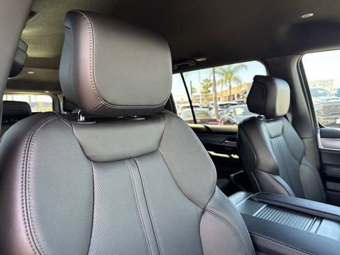 New 2026 Jeep Grand Wagoneer L 2WD w/ 8-Passenger Seating Package image 13