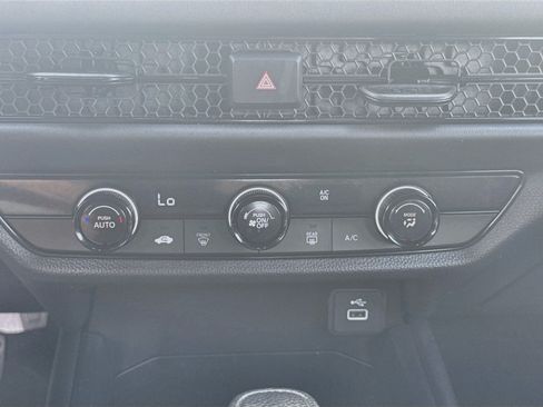 Used 2024 Honda HR-V LX image 14