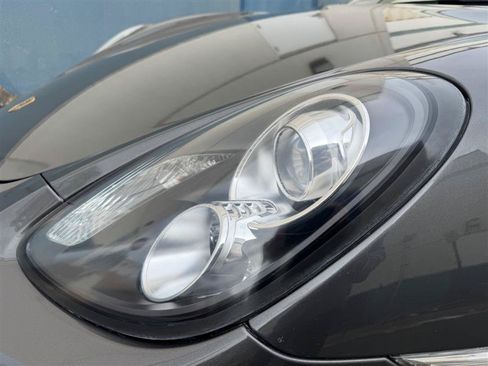 Used 2013 Porsche Boxster RWD image 17