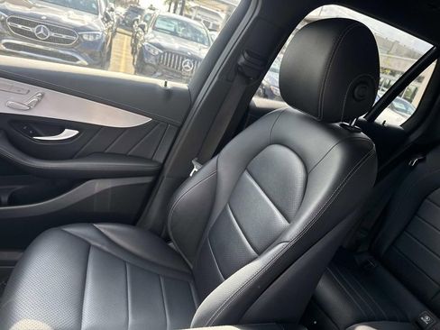 Used 2022 Mercedes-Benz GLC 300 4MATIC w/ AMG Line image 15