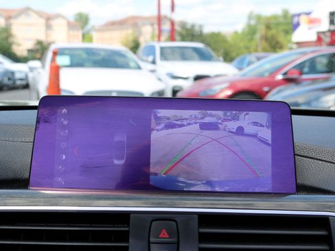 Used 2020 BMW M4 Convertible w/ Executive Package image 30