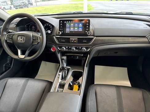Used 2019 Honda Accord EX image 27
