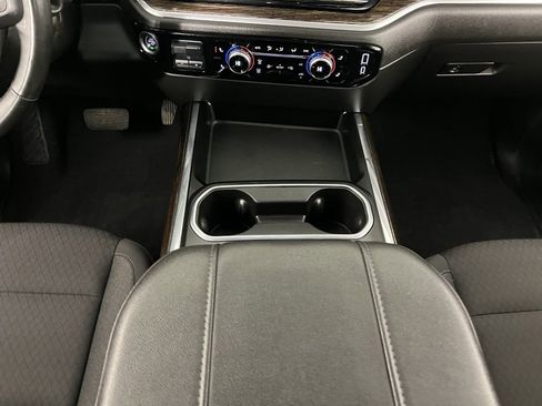 Used 2024 GMC Sierra 3500 SLE image 16