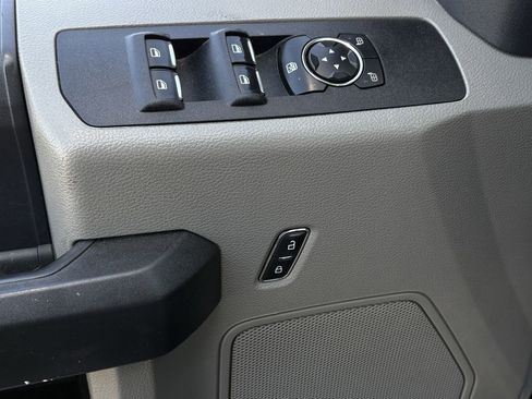 Used 2022 Ford F250 XL w/ Power Equipment Group image 22