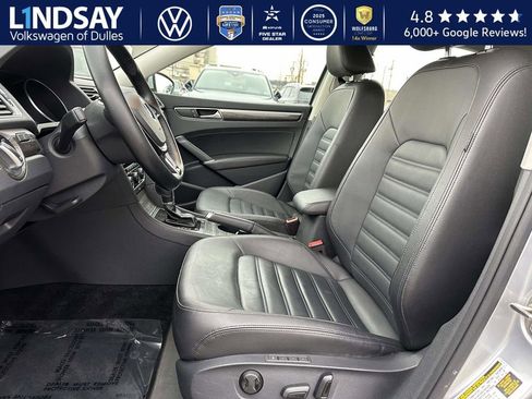 Used 2018 Volkswagen Passat 2.0T SEL Premium image 10