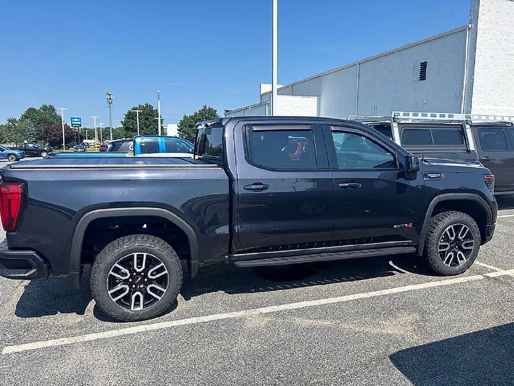 Certified 2023 GMC Sierra 1500 AT4 w/ AT4 Premium Package AWD/4WD image 14