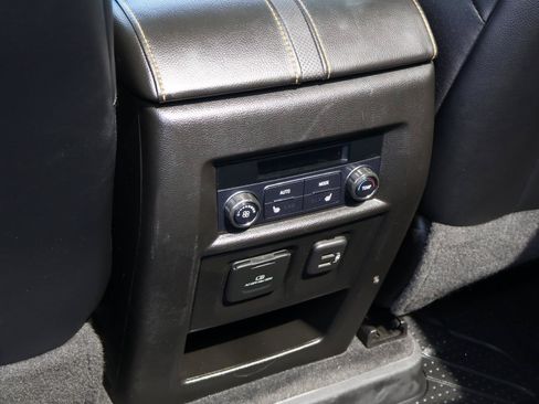 Used 2018 Chevrolet Traverse Premier w/ Redline Edition FWD image 13