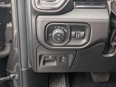 Certified 2026 RAM 1500 Limited w/ Body Color Bumper Group AWD/4WD image 15