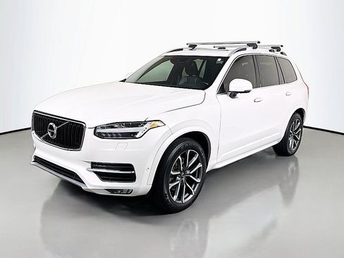 Used 2018 Volvo XC90 T6 Momentum w/ Convenience Package AWD/4WD image 3