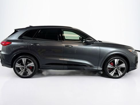New 2025 Audi SQ5 Premium Plus image 4