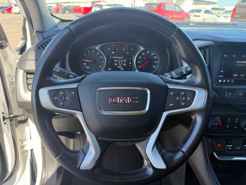 Used 2020 GMC Terrain SLE w/ Driver Convenience Package image 13