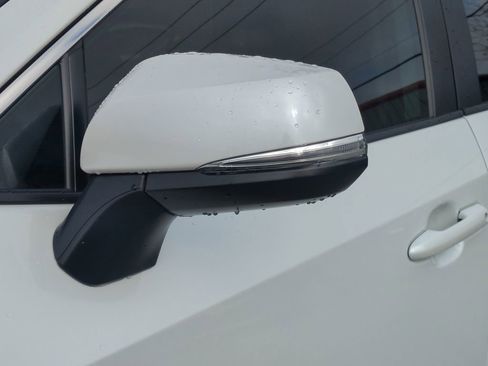 Used 2025 Toyota RAV4 XLE Premium image 11