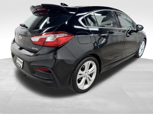 Used 2017 Chevrolet Cruze Premier image 9