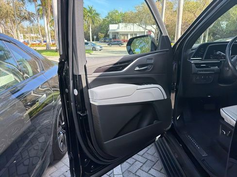 Used 2021 Cadillac Escalade ESV Sport w/ Driver Assist Tech Package image 16