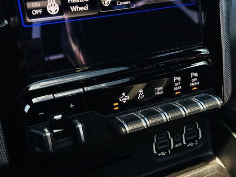 Used 2019 RAM 1500 Limited AWD/4WD image 29