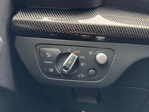 Used 2019 Audi SQ5 Prestige image 14