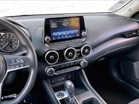 Certified 2024 Nissan Sentra SV image 5