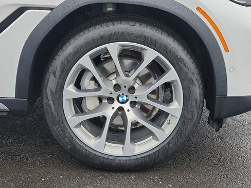 Used 2021 BMW X6 xDrive40i w/ Premium Package image 8