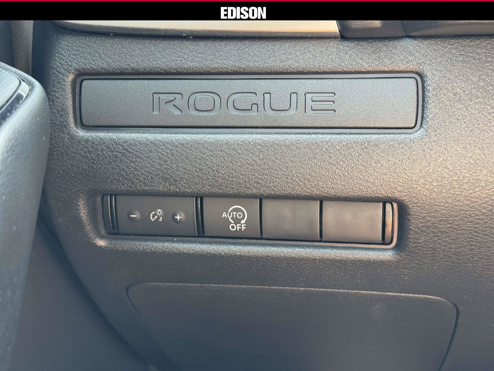 Used 2026 Nissan Rogue S AWD/4WD image 25