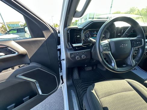 Used 2026 Chevrolet Silverado 1500 RST AWD/4WD image 23