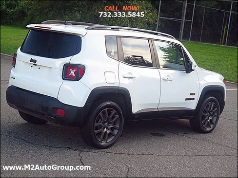 Used 2016 Jeep Renegade 75th Anniversary image 32