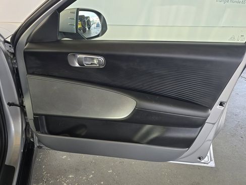 Used 2023 Hyundai Ioniq 6 SE image 22